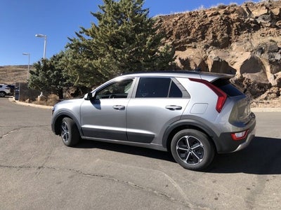2024 Kia Niro LX