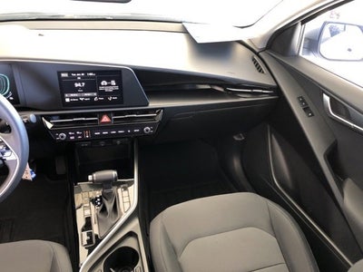 2024 Kia Niro LX