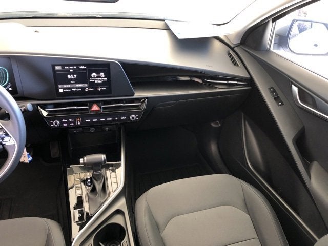 2024 Kia Niro LX