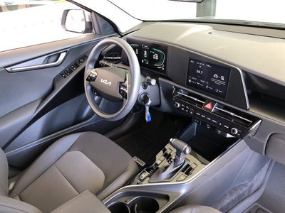 2024 Kia Niro LX