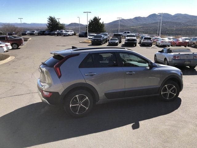 2024 Kia Niro LX