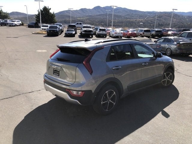 2024 Kia Niro LX