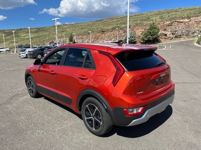 2023 Kia Niro LX