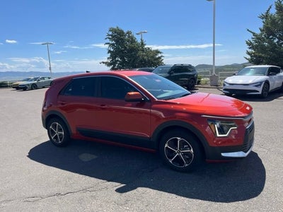 2023 Kia Niro LX