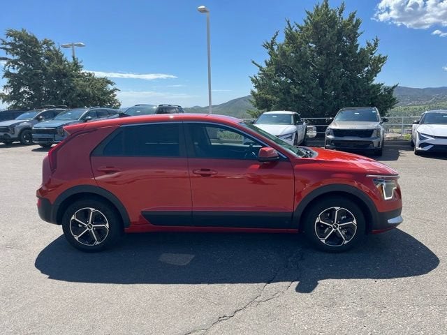 2023 Kia Niro LX