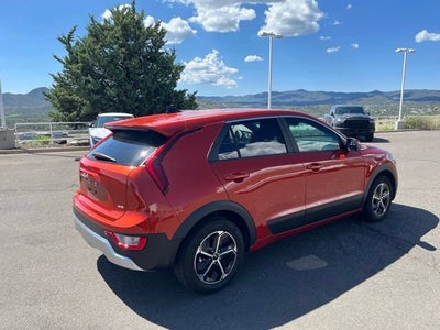 2023 Kia Niro LX