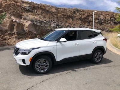 2025 Kia Seltos LX