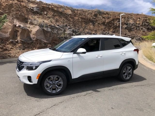2025 Kia Seltos LX