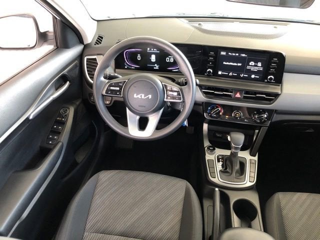 2025 Kia Seltos LX