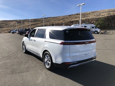 2024 Kia Carnival LX