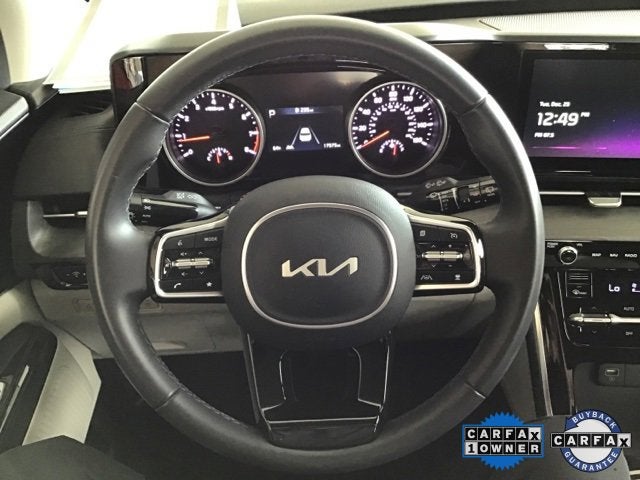 2024 Kia Carnival EX