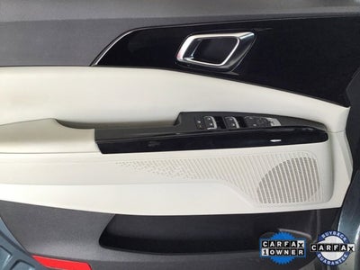 2024 Kia Carnival EX