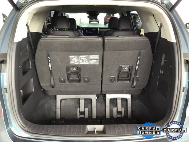 2024 Kia Carnival EX