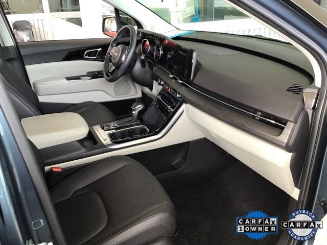 2024 Kia Carnival EX