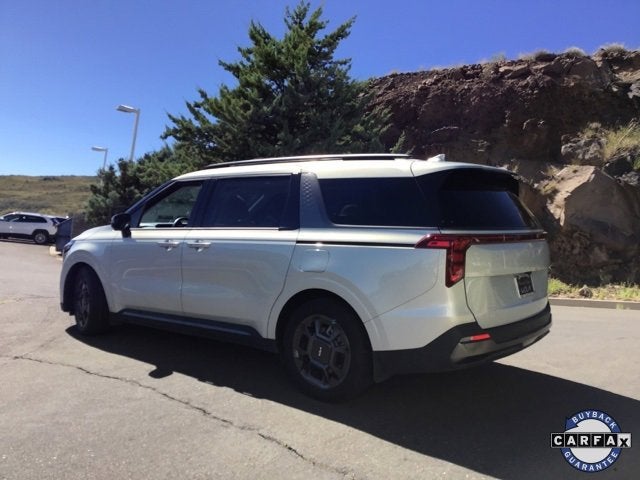 2025 Kia Carnival SX