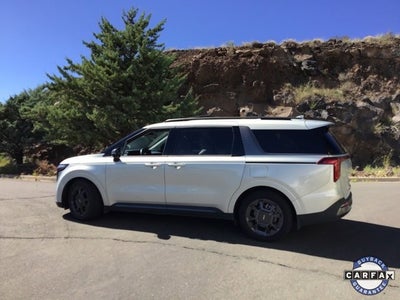 2025 Kia Carnival SX