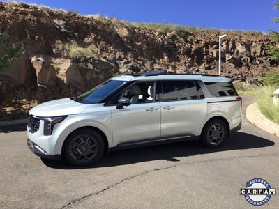 2025 Kia Carnival SX