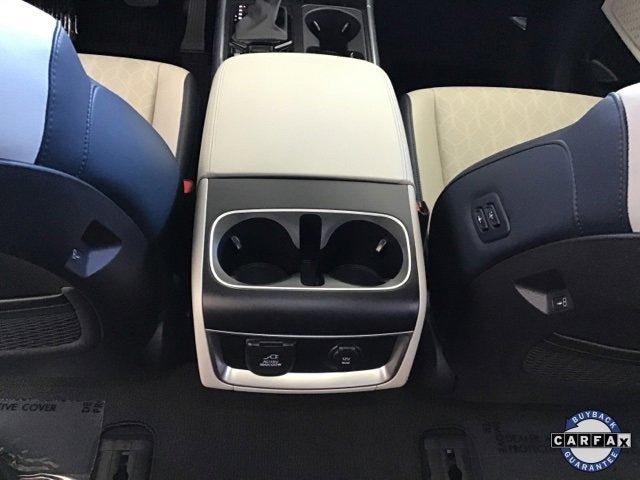 2025 Kia Carnival SX