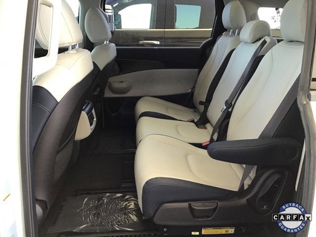 2025 Kia Carnival SX