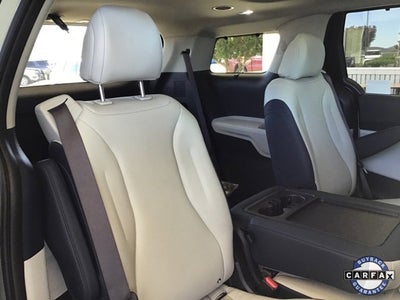 2025 Kia Carnival SX