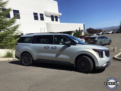 2025 Kia Carnival SX