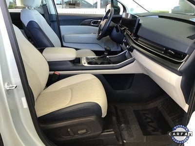 2025 Kia Carnival SX