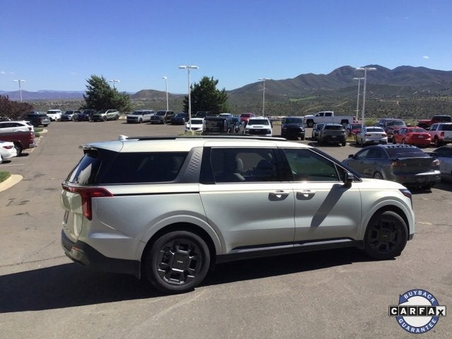 2025 Kia Carnival SX