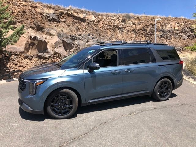 2025 Kia Sedona SX Prestige's photo