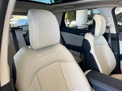 2025 Kia Sportage Hybrid EX