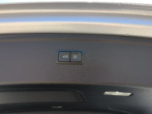 2022 Audi SQ5 Premium Plus