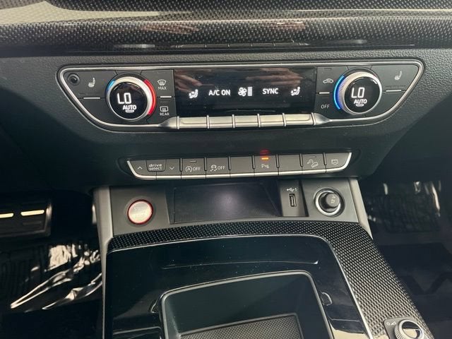 2022 Audi SQ5 Premium Plus