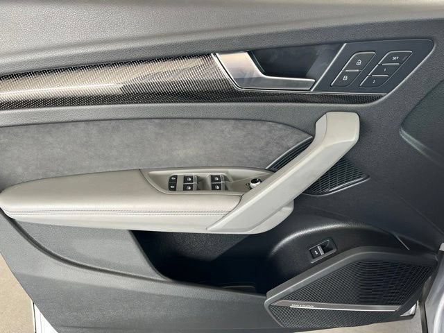 2022 Audi SQ5 Premium Plus