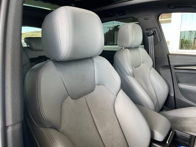 2022 Audi SQ5 Premium Plus