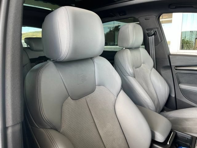 2022 Audi SQ5 Premium Plus