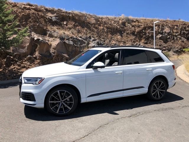 2020 Audi Q7 55 Premium Plus quattro Tiptronic's photo