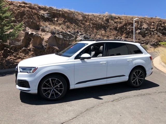 2020 Audi Q7 Premium Plus