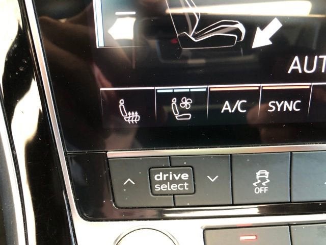 2020 Audi Q7 Premium Plus