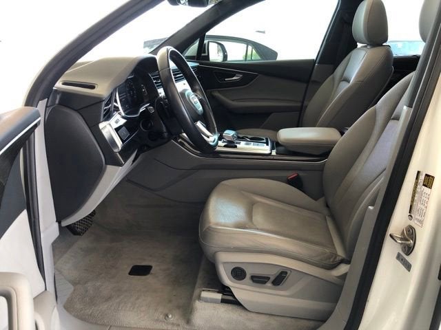 2020 Audi Q7 Premium Plus