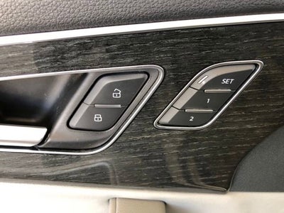 2020 Audi Q7 Premium Plus