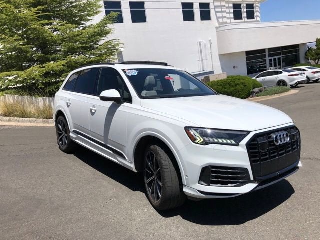 2020 Audi Q7 Premium Plus