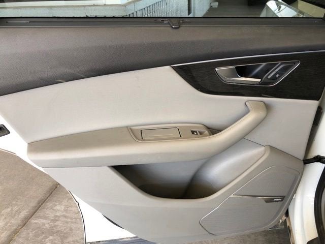 2020 Audi Q7 Premium Plus
