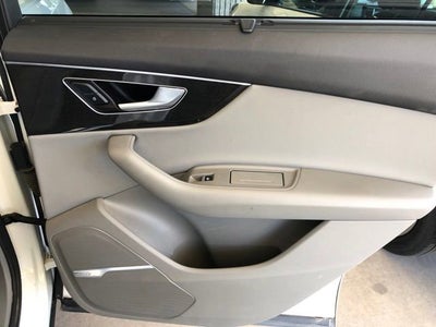 2020 Audi Q7 Premium Plus