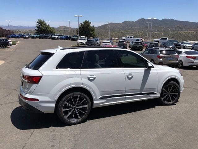 2020 Audi Q7 Premium Plus