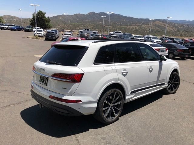 2020 Audi Q7 Premium Plus