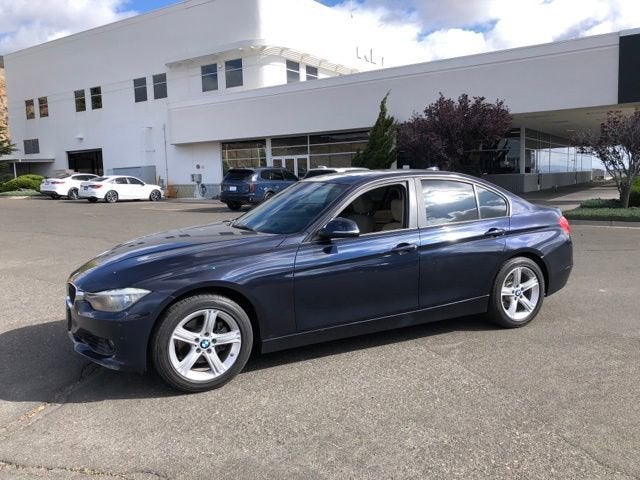 2012 BMW 3 Series 328i