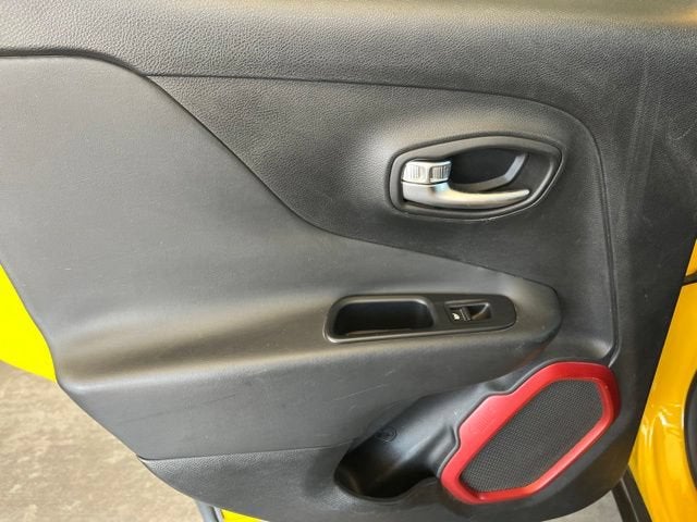 2015 Jeep Renegade Trailhawk